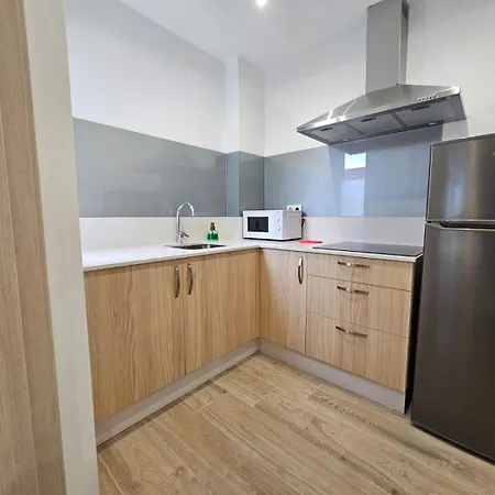 Inicia Avio Saint-Jacques-de-Compostelle