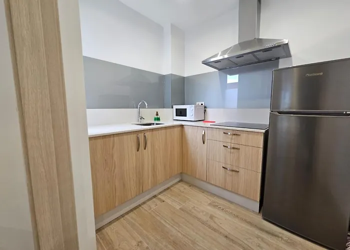 Inicia Avio 산티아고데콤포스텔라